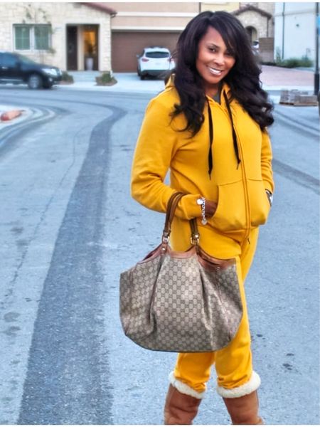 The perfect fall comfy fleece sweatsuit that works well for a casual weekend outfit with your favorite handbag and Uggs. 

#LTKSeasonal #LTKstyletip