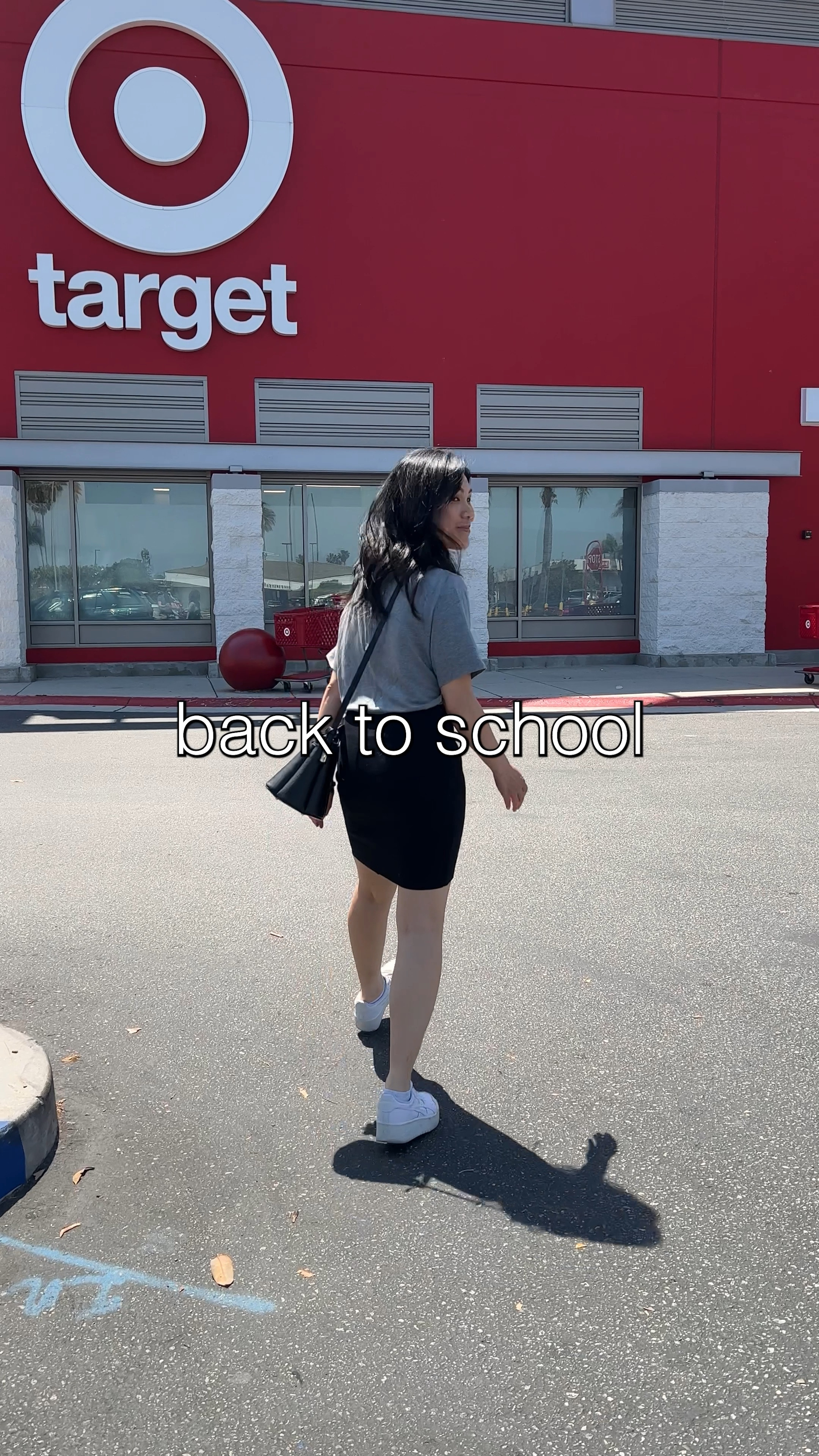 Come with me to get back to school lunch bag essentials from @target. #ad I love 
making them sandwiches with @naturesownbread and @skippybrand peanut butter makes it the 
perfect classic duo. These are my kids favorite and I feel good knowing they'll actually eat their lunches.
#Target, #TargetPartner,#brunch, #peanutbutter, #pb, #tasty, #easysnack, #schoolsnack