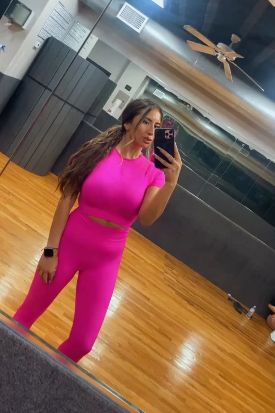 on Wednesdays we wear pink💖 pink workout set. Gym outfit 

#LTKfit #LTKFind