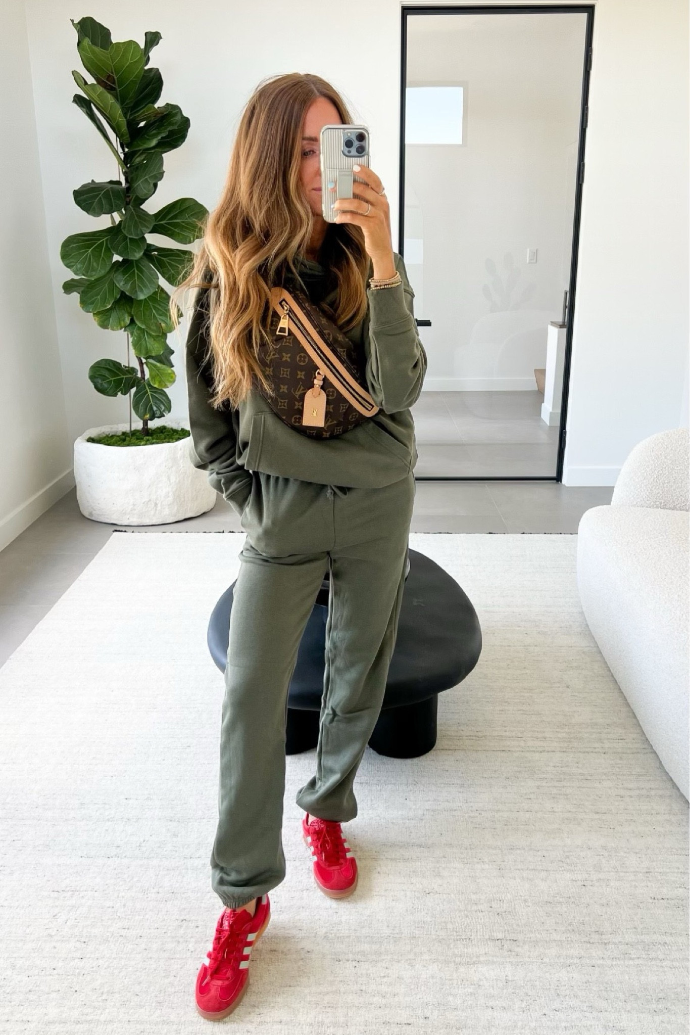 Favorite sweat set for winter and it’s under $40!! Wearing an xs in the top and bottoms. Tons of color options. 