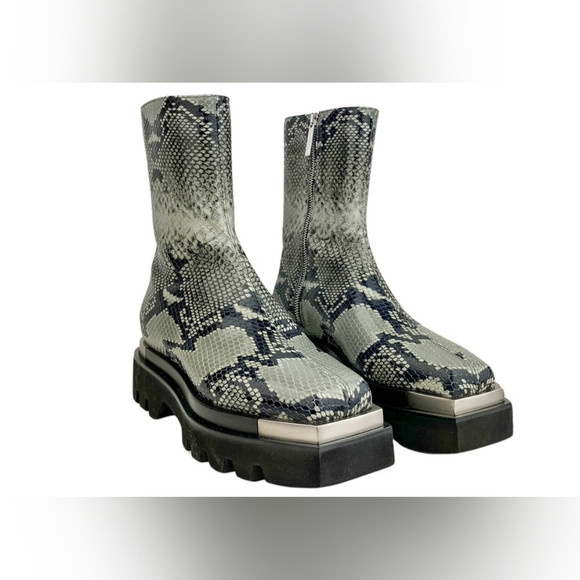 NIB $1695 Peter Do snakeskin boots | Poshmark