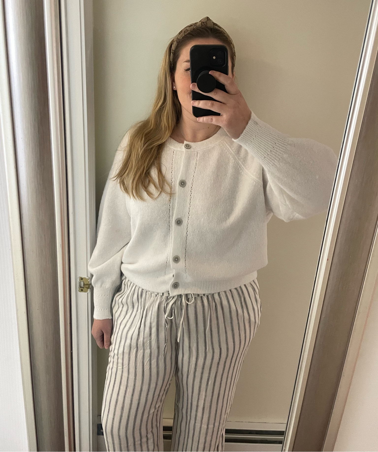  Love this balloon sleeve soft cardigan is true to size and such a good find for $14 

Wearing an XXL

#target #SummerFashion #summerootd #styleinspo #targetstyle #casualstvle #cuteoutfits #cUteoutfitinspo #springstyle #butteryellow #miniskirt #matchingset #target2025 #targetfinds #targettok #tryonhaul #summervibes #spring2025outfits #spring2025fashion #fashiontrends #ootdcheck #casualoutfitideas #purse #sandals @target
1

#LTKSaleAlert #LTKPlusSize #LTKMidsize