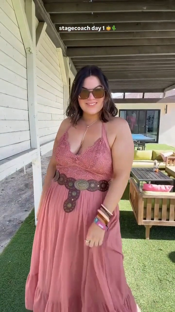 Stagecoach Day 1 outfit 

Dress - size 00 
boots - 10* older boots, added similar