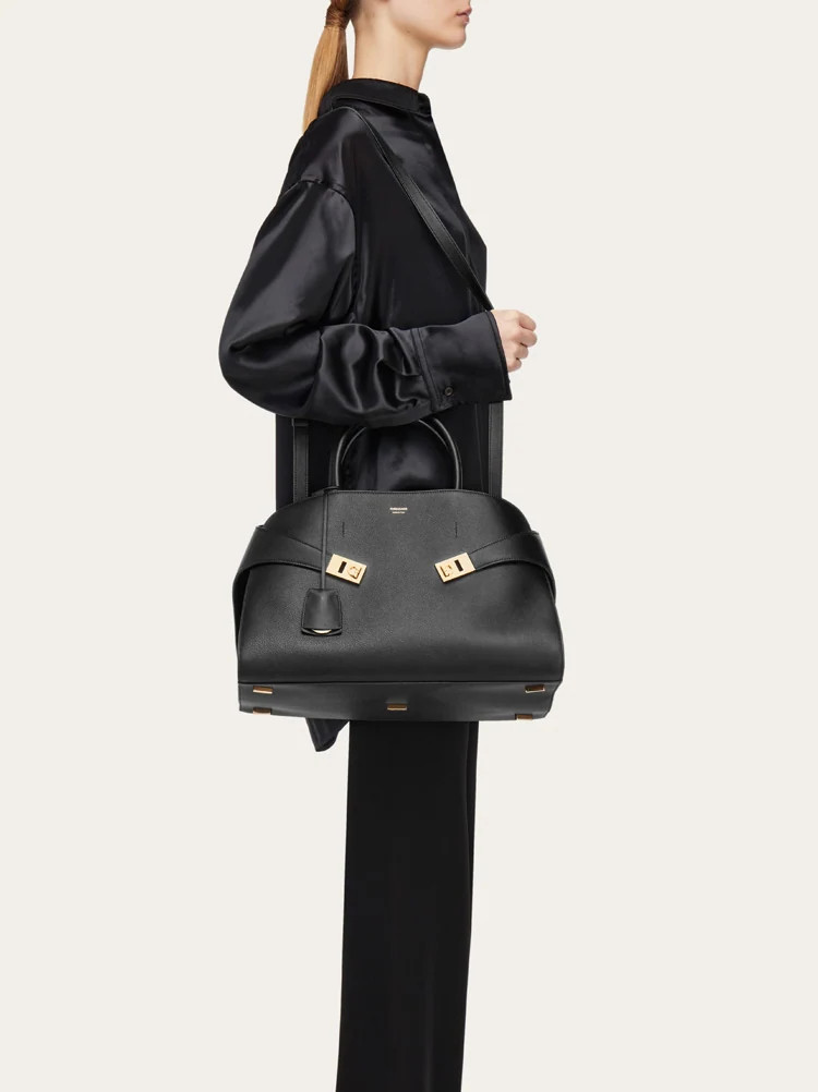Hug handbag (L) | Ferragamo