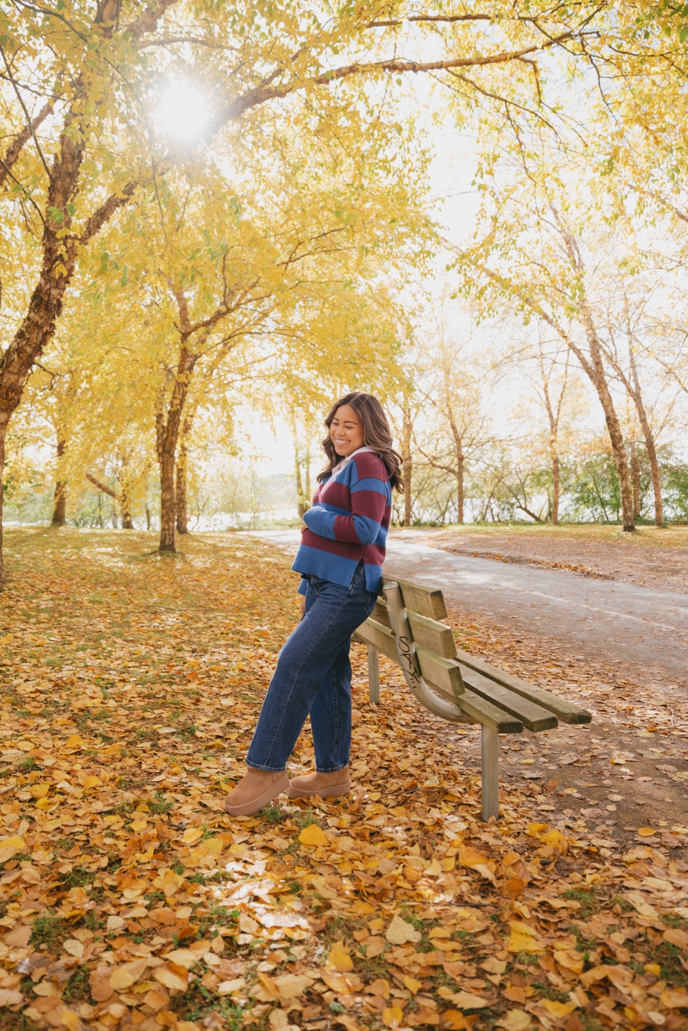 Bump friendly fall outfit! I rented these maternity Joe’s jeans from rent the runway. And my mini platform UGG boots are from last fall and winter! 

#LTKShoeCrush #LTKBump #LTKPetite