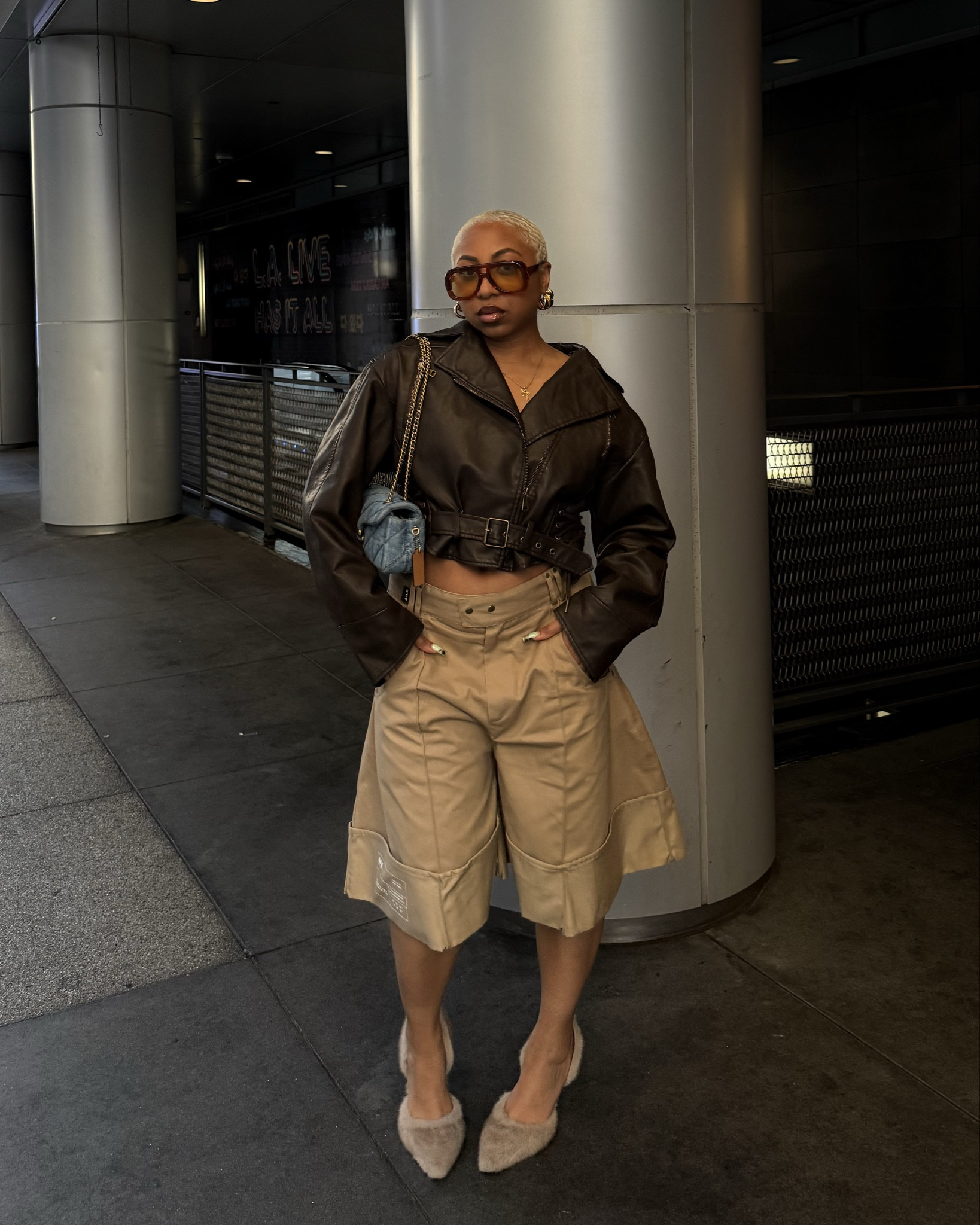 NBA game fit ⛹🏽 

Height: 5’ 1”
Weight: 145

Jacket: M
Shorts: M

#LTKootd #LTKMidsize #LTKPetite