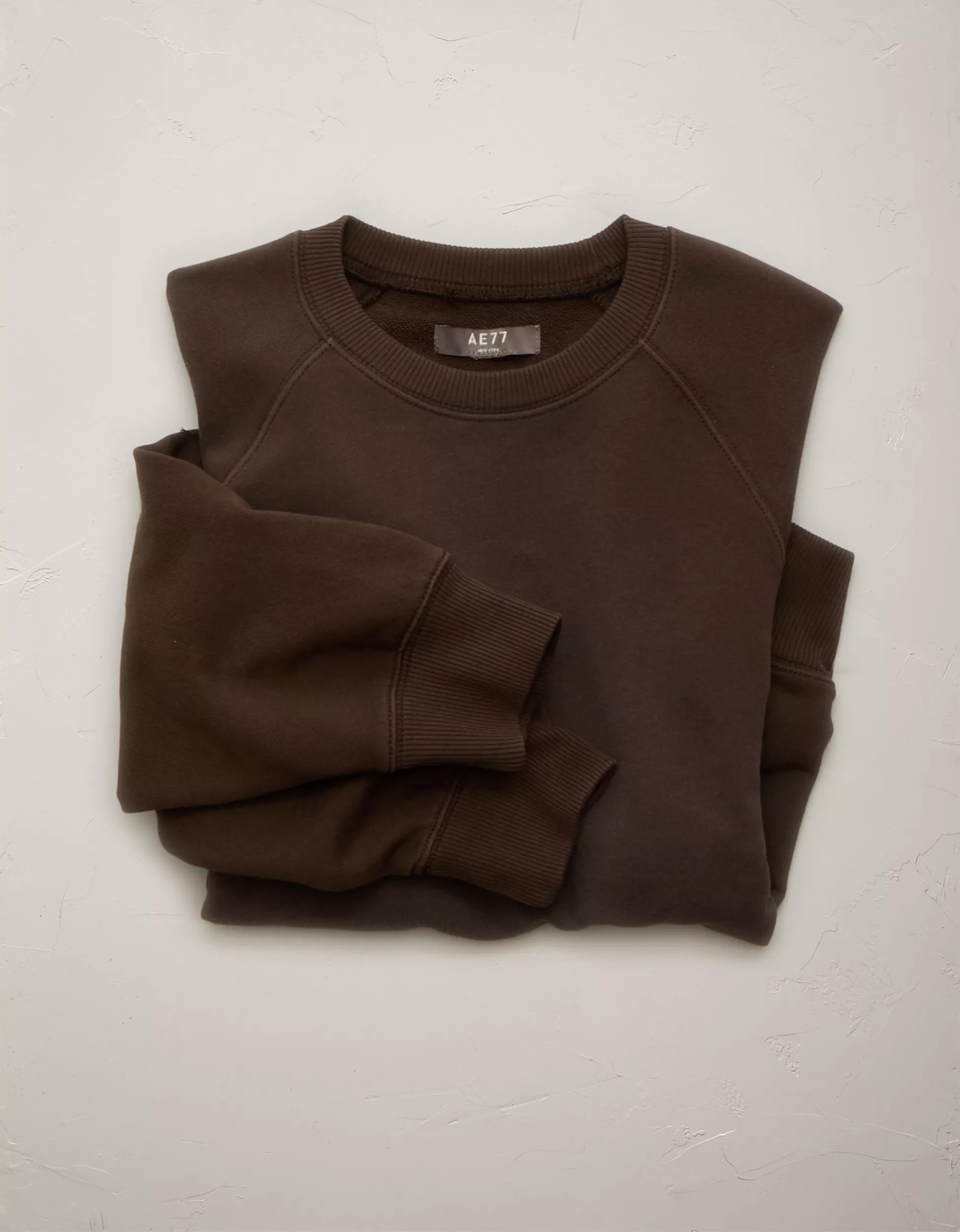 AE77 Lightweight Terry Fleece Raglan Sweatshirt | American Eagle Outfitters (US & CA)
