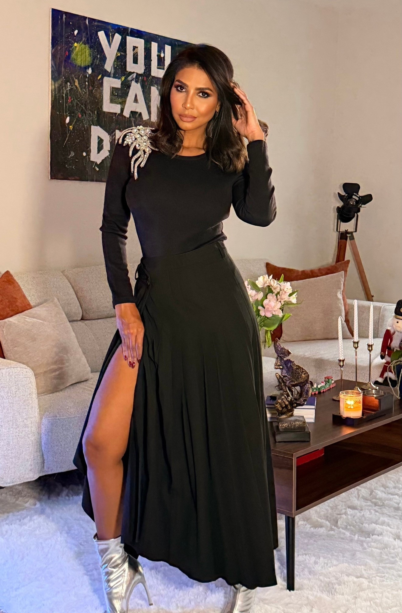 Elegancia con un toque metálico. 

#LTKOver40 #LTKgrwm #LTKootd