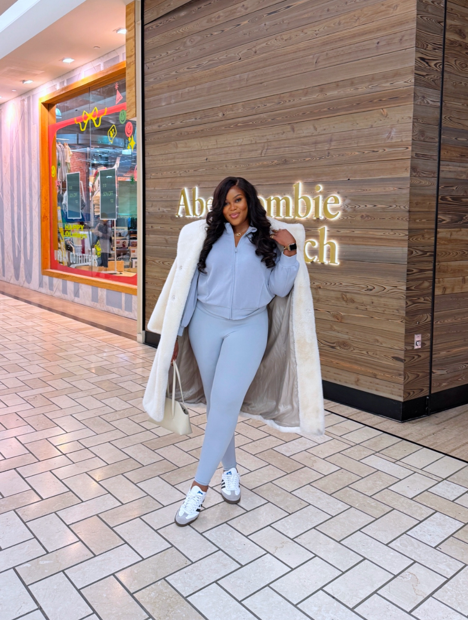 #loungewear #gymoutfits #two-piece sets #winteroutfit #wintercoats #coats #winterstyle #sneakers #outfitinspo #coffeeoutfits #victoriassecret

#LTKStyleTip #LTKFitness #LTKSeasonal