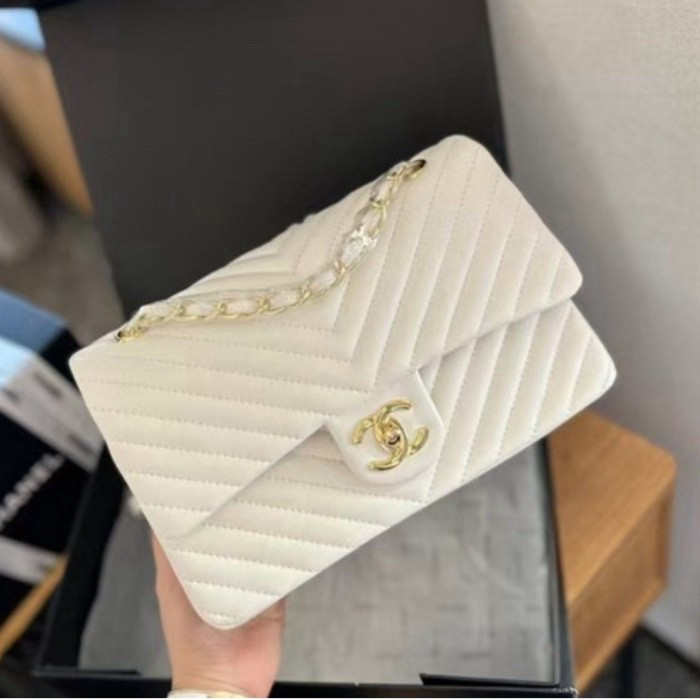 Very classy elegant press🔥🔥🔥🔥

#LTKStyleTip #LTKBeauty #LTKActive