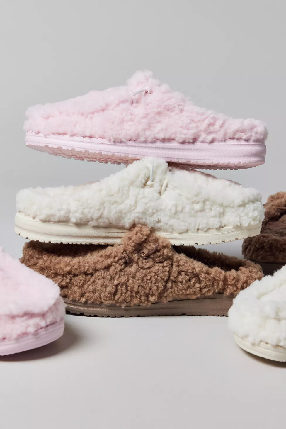 HEYDUDE Wendy Fluffy Fleece Slipper | Urban Outfitters (US and RoW)