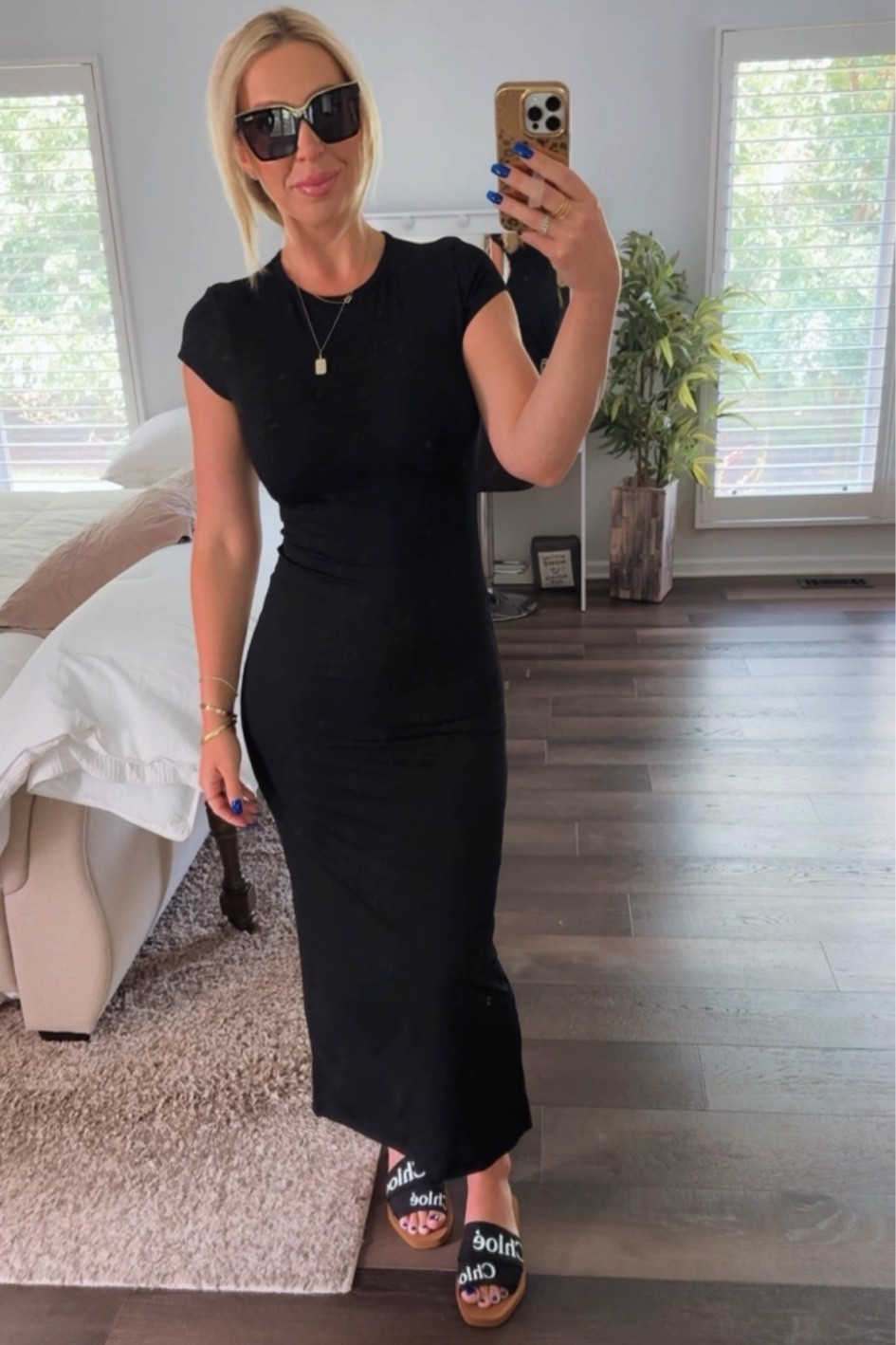 I just found this amazing ribbed maxi at Target and I am obsessed! The material is heavy in the right ways, it smooths you out and hugs all the right spots! Has a small back slit & I love the crew neck! Wearing a medium.

#LTKFindsUnder50 #LTKWorkwear #LTKStyleTip