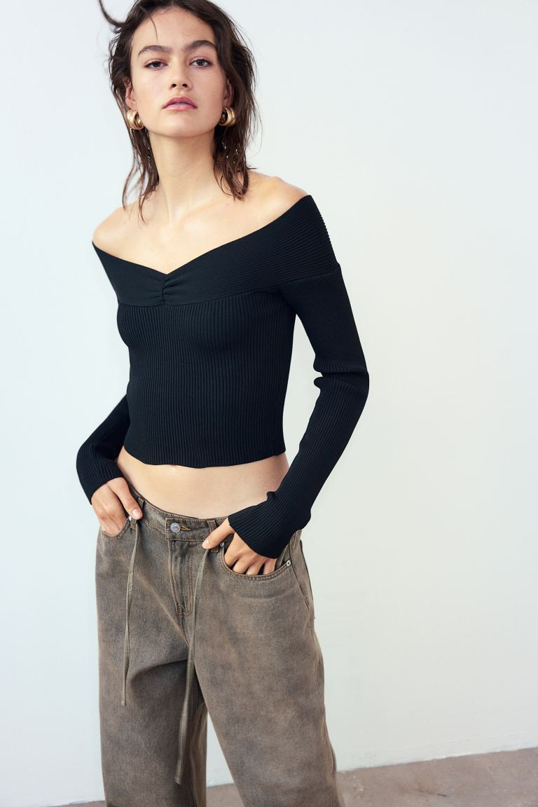 Top off-the-shoulder en punto de canalé - Manga larga - Corto - Negro - MUJER | H&M ES | H&M (FR, IT, ES, PT, BE)