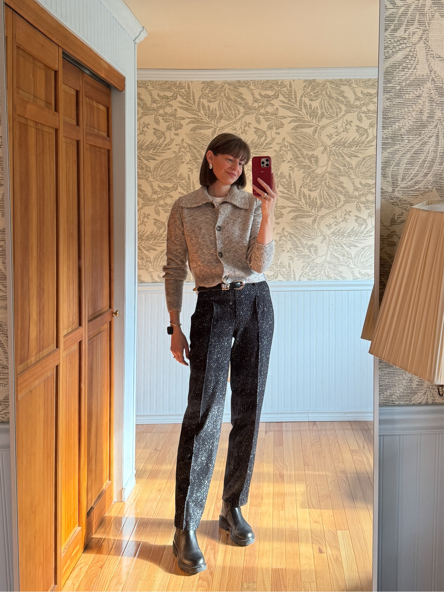 Spanx barrel pant
Grey outfit
What I wore to work
Women in stem
Casual corporate outfit 
Elevated basics
Neutral outfit
Silver accessories 