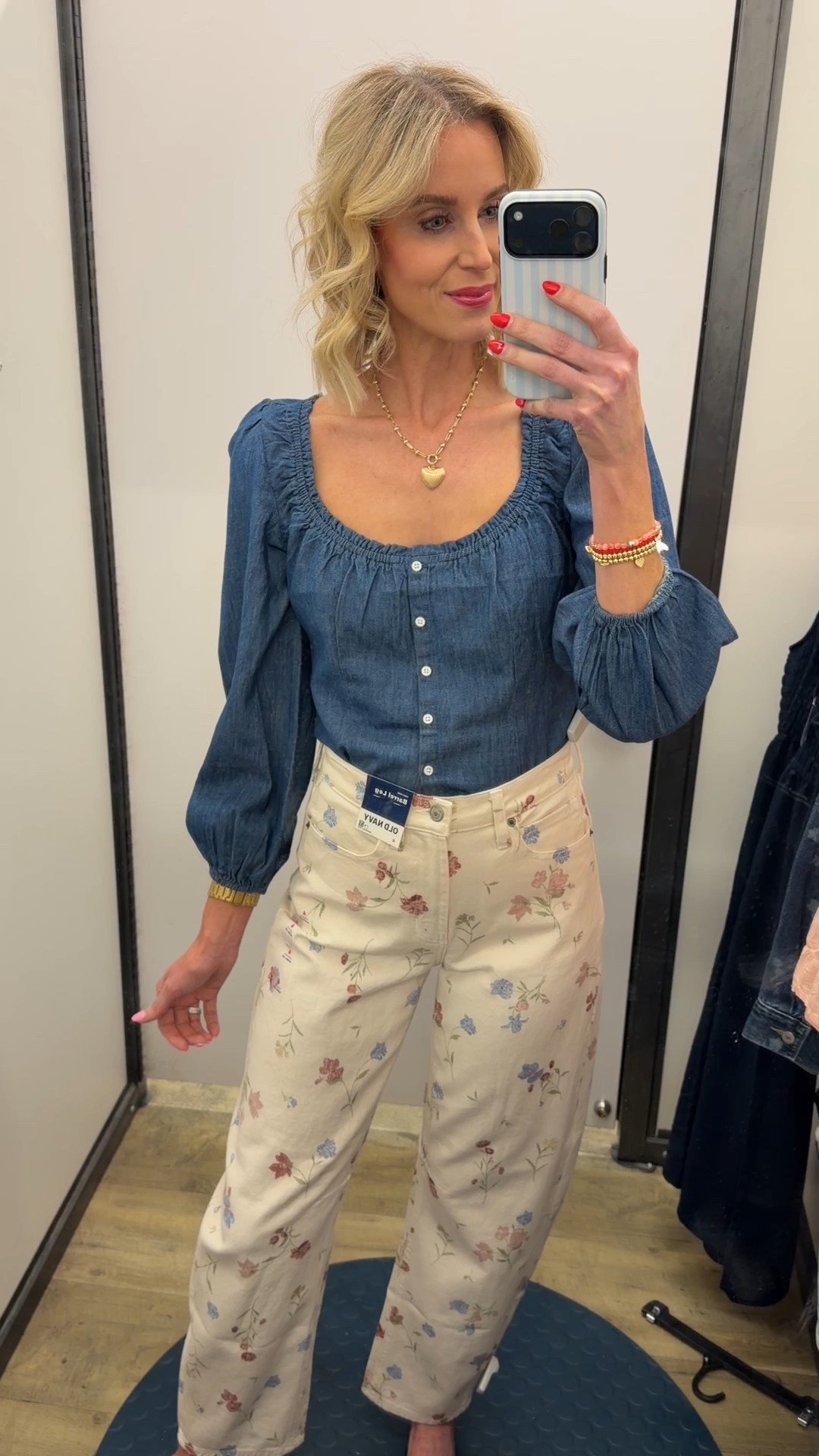 @oldnavy chambray shirt and floral barrel leg jeans
