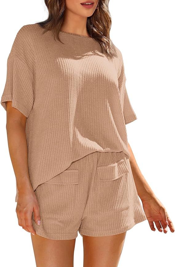 KIRUNDO Women's 2 Piece Outfits Lounge Set Summer Pajamas Ribbed Knit Short Sleeve T-shirt Shorts... | Amazon (US)