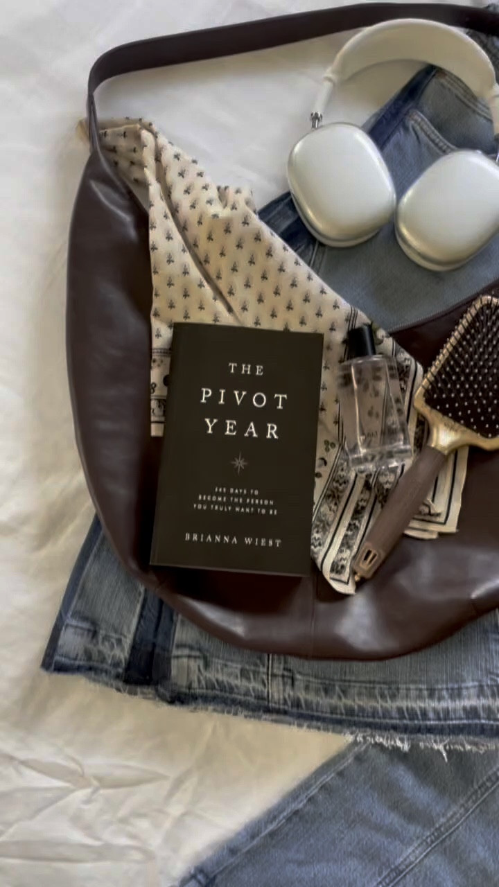 Fall style - accessories - outfit inspo

#LTKStyleTip #LTKMidsize #LTKSeasonal