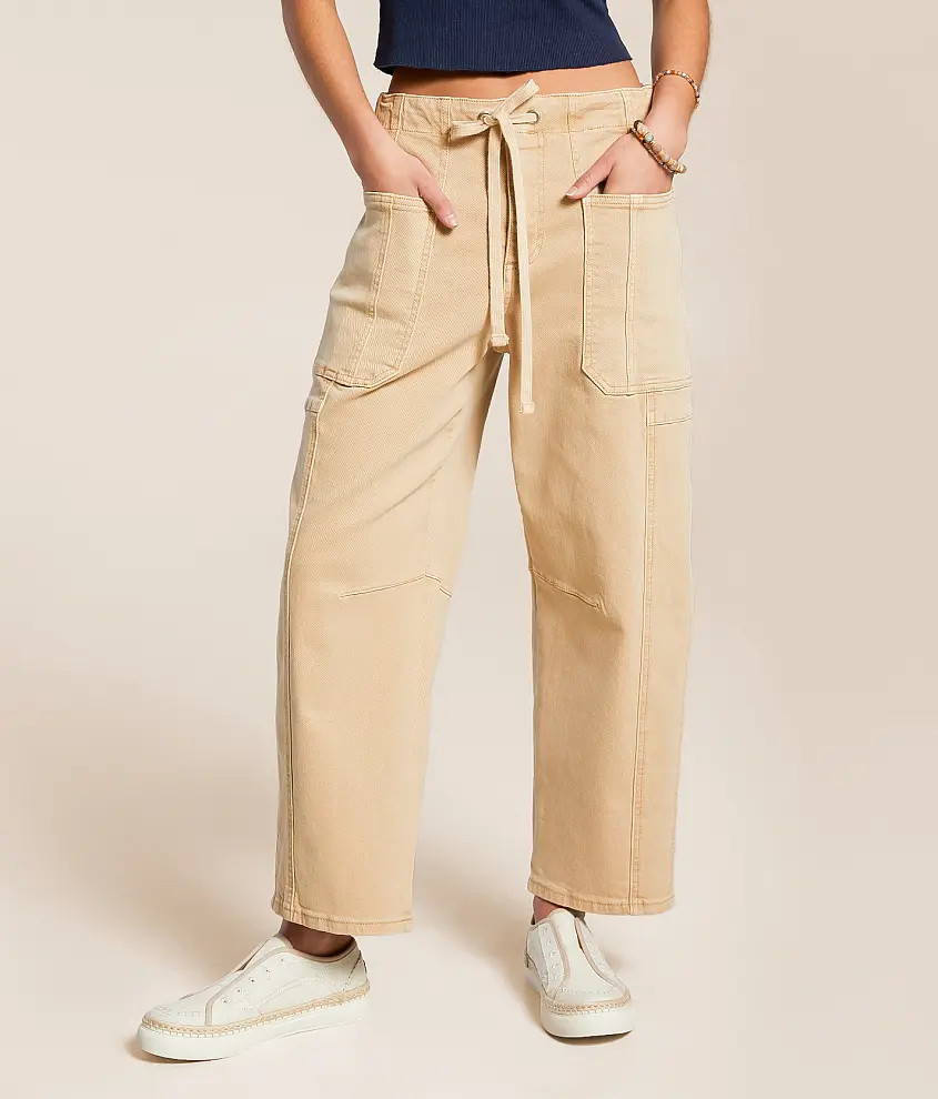 High Rise Barrel Stretch Pant | Buckle