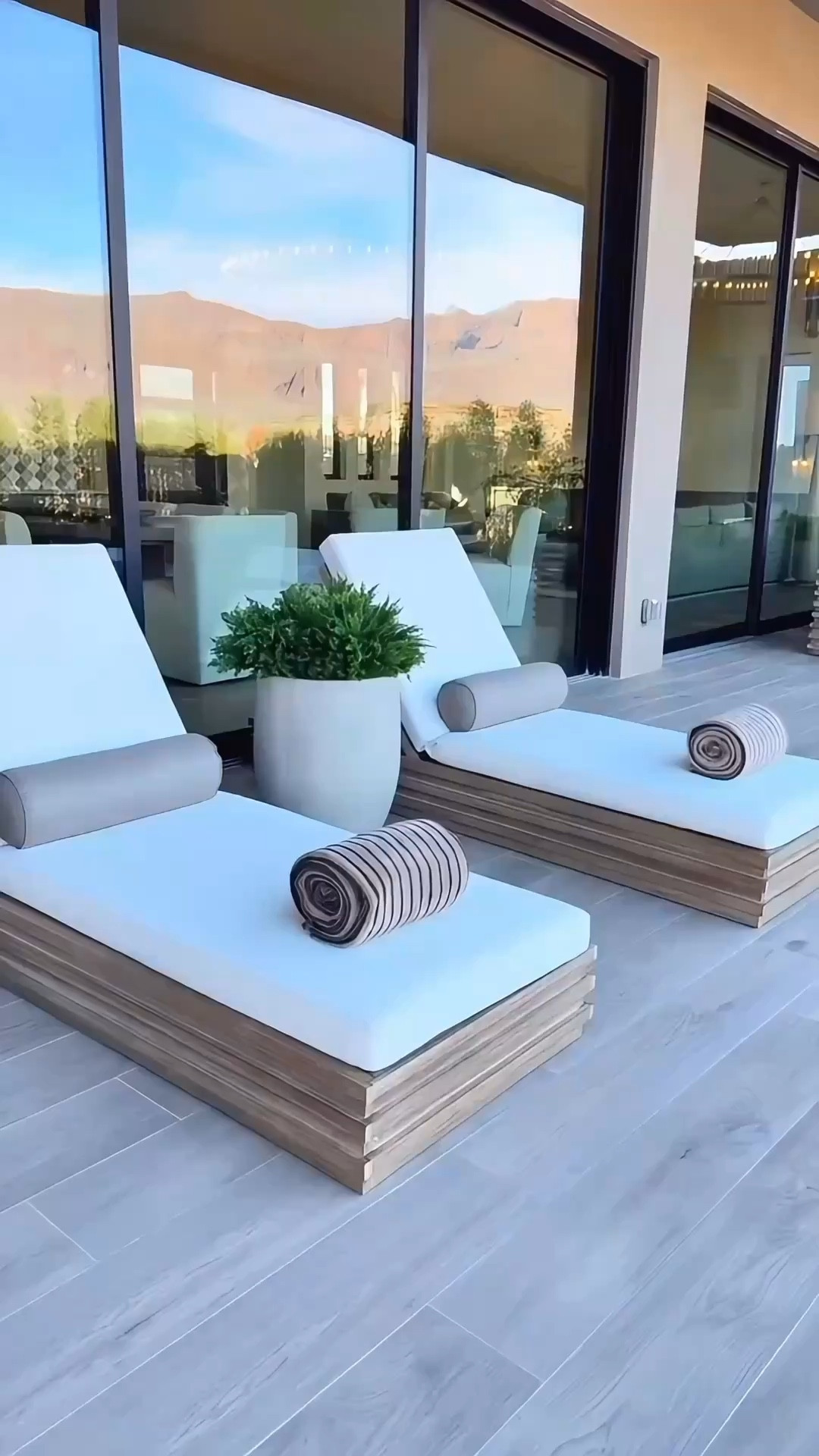 My outdoor furniture makes me sit outside more often! 😍 I love waking up in the mornings with my cup of coffee and doing some work out here ✨

Outdoor furniture 
My outdoor finds 
Patio finds 
Modern outdoor furniture 
Modern patio Inspo 

#summerthompsonstyles 


#LTKvlog #LTKHome #LTKdayinmylife