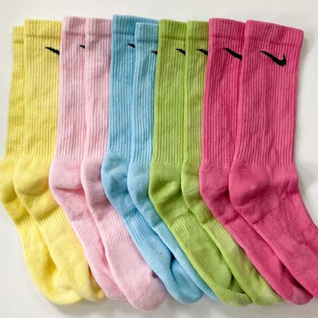 Adult spring custom dyed crew socks! love these for the spring 

#LTKFind #LTKSeasonal #LTKunder50