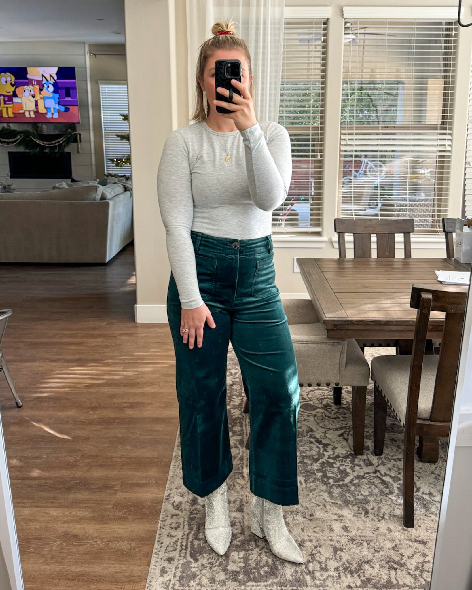 Easy low stress Holiday outfit!!

#LTKfindsunder100 #LTKHoliday #LTKparties