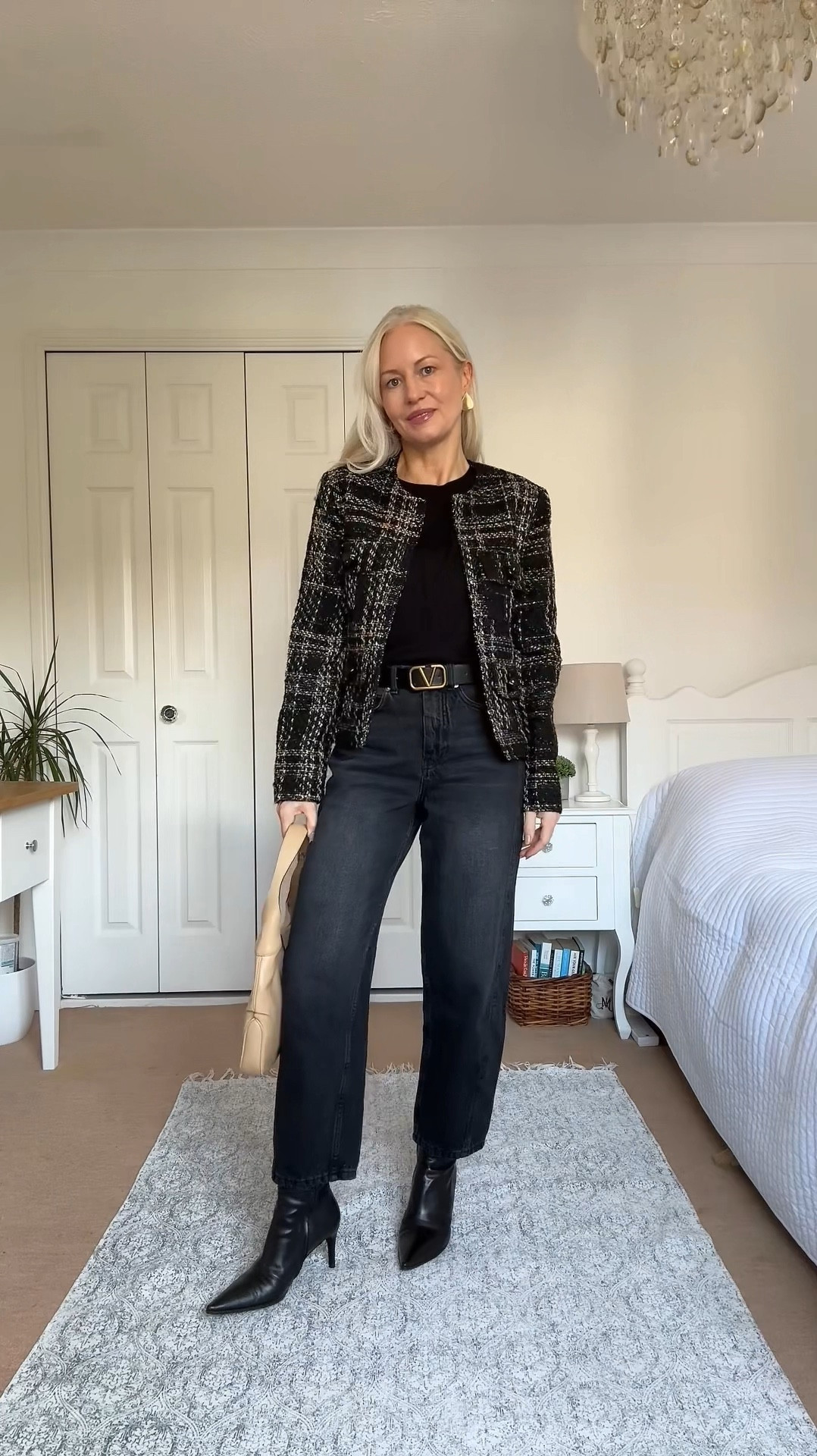 How to Style Barrel Leg Jeans 