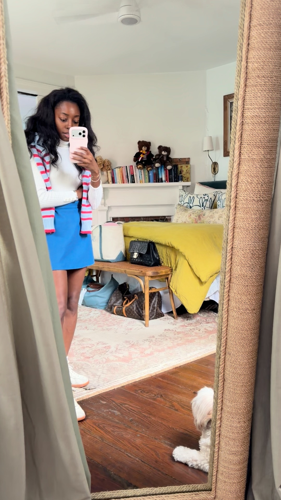 Let’s get dressed with @goldtoe1934! I love being able to partner with brands that are based right here in CHS. I may be biased but they truly are the best socks from @walmart! #goldtoepartner #walmartstyle 

 