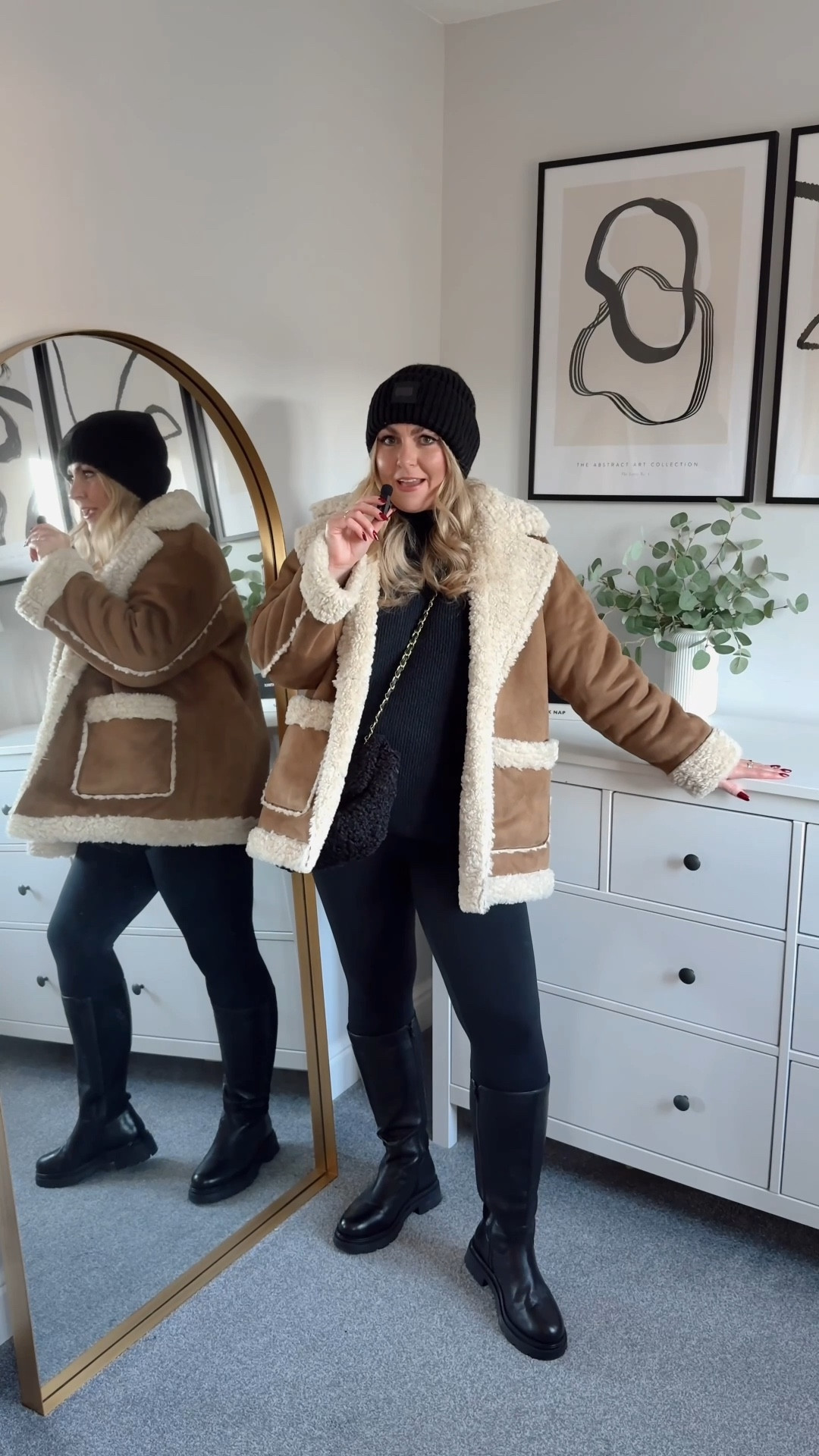 Day 7 of 25 days of outfits and we’re dressing up our leggings for the ultimate comfort 🧸✨🖤

#LTKMidsize #LTKgrwm #LTKHoliday