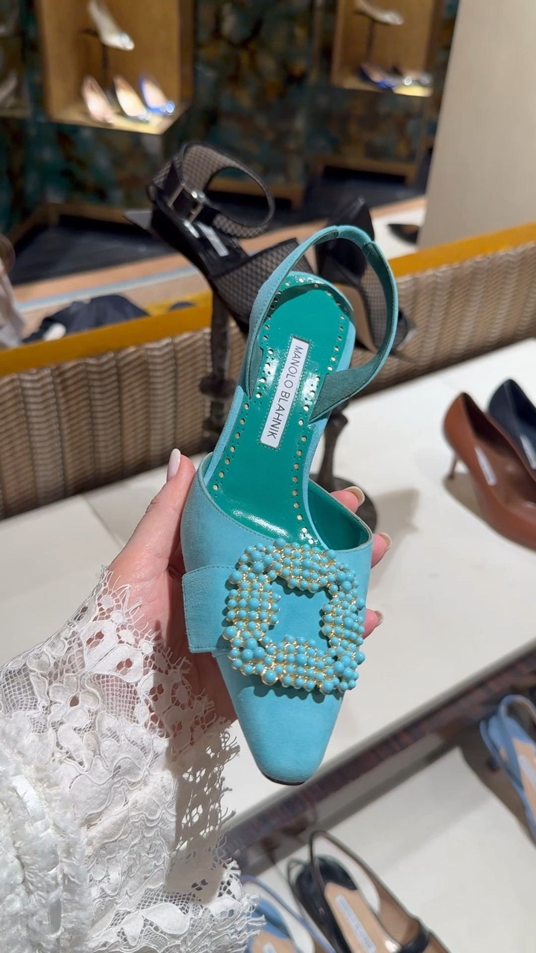 The cutest spring shoe I saw on my girl’s trip to New York this past weekend. 

Girls trip, spring shoes, spring fashion, sling back heel

#LTKShoeCrush #LTKStyleTip #LTKOver40