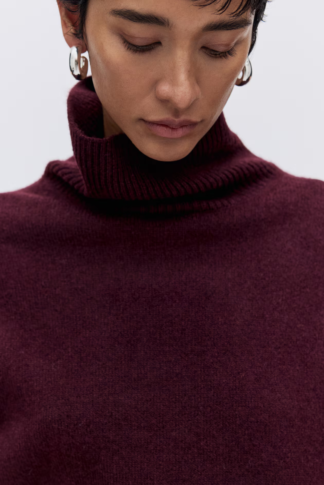 Loose-fit polo-neck jumper | H&M (UK, MY, IN, SG, PH, TW, HK)