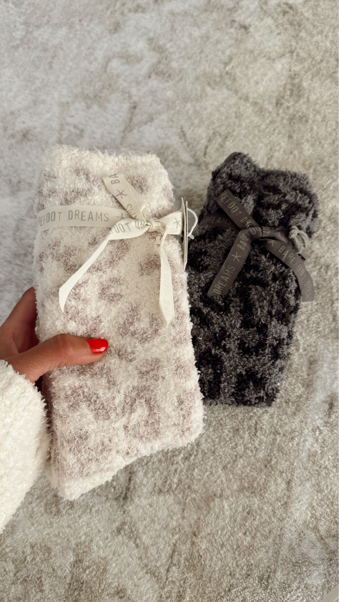 These socks are so so comfy and perfect for this holiday season either for yourself or as a gift✨

#LTKGiftGuide #LTKHoliday #LTKSeasonal