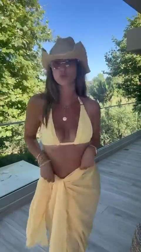  ☀️ Summer outfit ideas, beach day, holiday, bikini set, co-ords, sarongs, sunglasses, Monday Swimwear, Zara, Miu Miu 

 

#LTKuk #LTKsummer #LTKstyletip