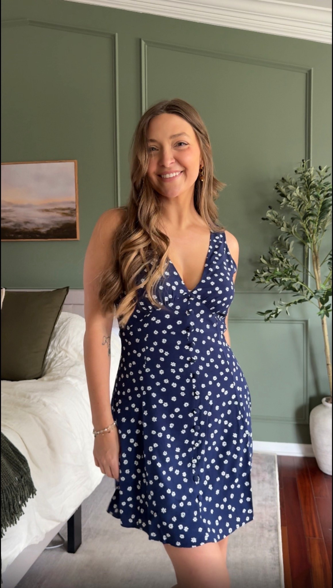 How gorgeous is this spring floral dress! Wearing size 4! 5’2, 130 lbs

#LTKgrwm #LTKPetite #LTKootd