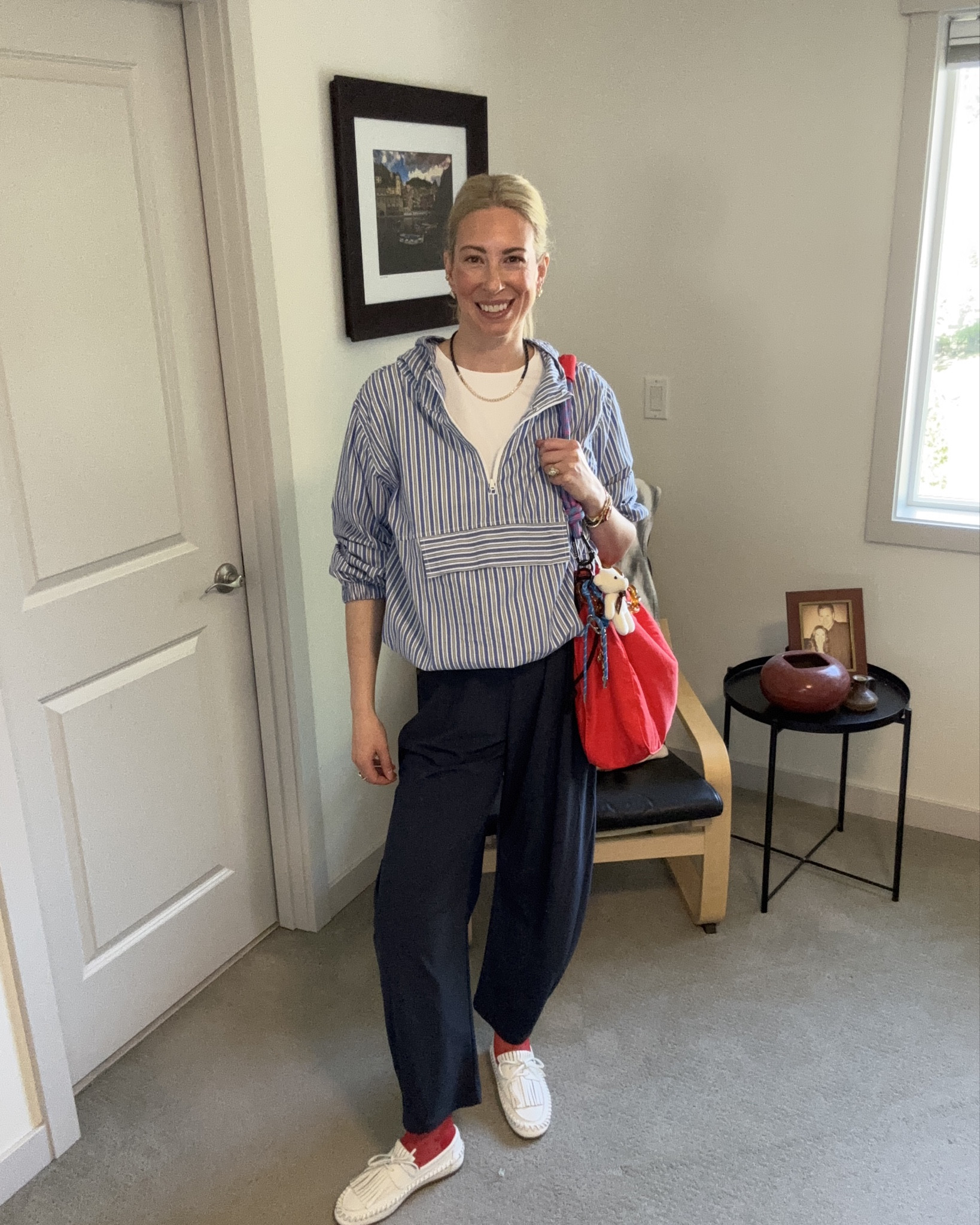 Sunday Fit! 

Anorak, pants and socks @oldnavy
White tee @h&m 
Bag @rotunda
Shoes @stevemadden-us 
Necklace @Anthropologie 
Sunnies, earrings and bracelets @amazonstylefinds 
Gucci watch @ebay
