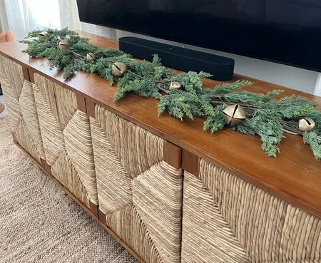 Organic modern Christmas decor 

Christmas garland, minimalist Christmas decor, gold holiday decor, bell decor, living room, mantle, jute media console, teak, jute rug, jingle bells, holiday decor ideas, traditional Christmas decor ideas 

#organicmodern #holidaydecor #christmas #christmasdecor 

#LTKSeasonal #LTKHoliday #LTKhome