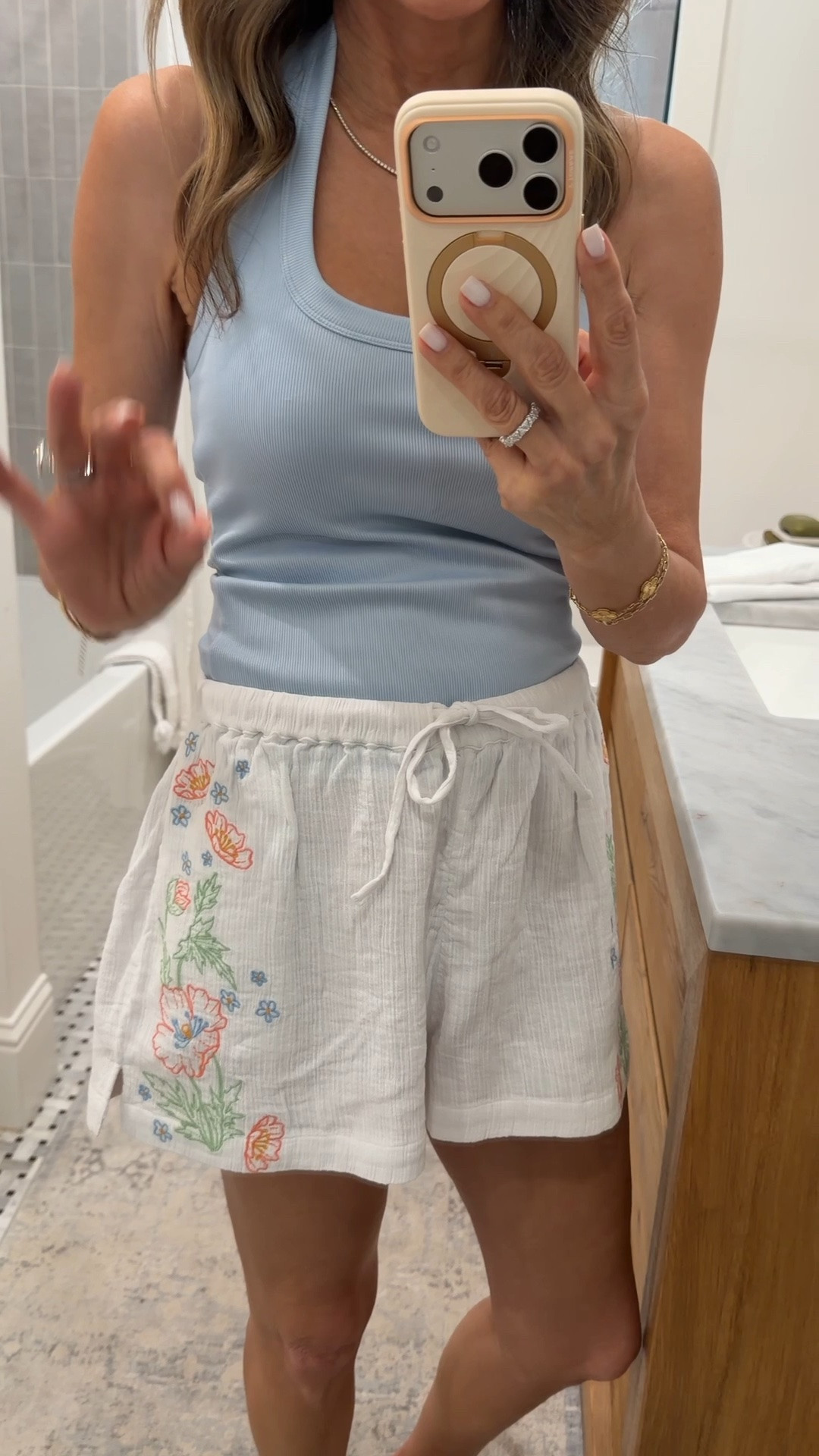 Cute summer shorts! 

I’m 5’6” XS
Top is LNA I linked similar.

#LTKootd