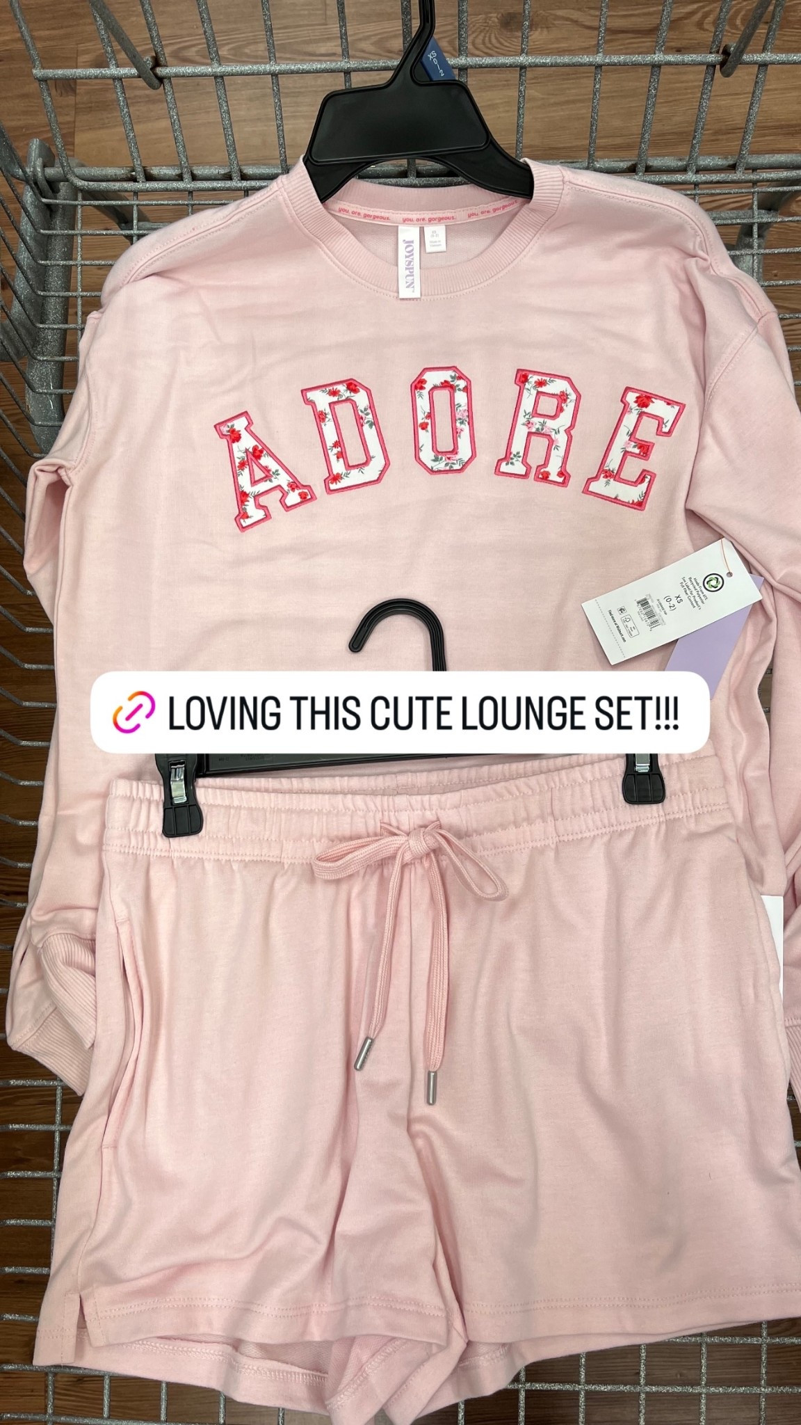 Cute new lounge set!

#LTKSeasonal #LTKMidsize