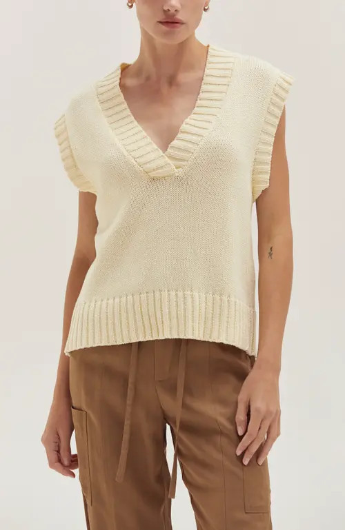 CRESCENT V-Neck Sweater Vest in Cream at Nordstrom, Size X-Small | Nordstrom
