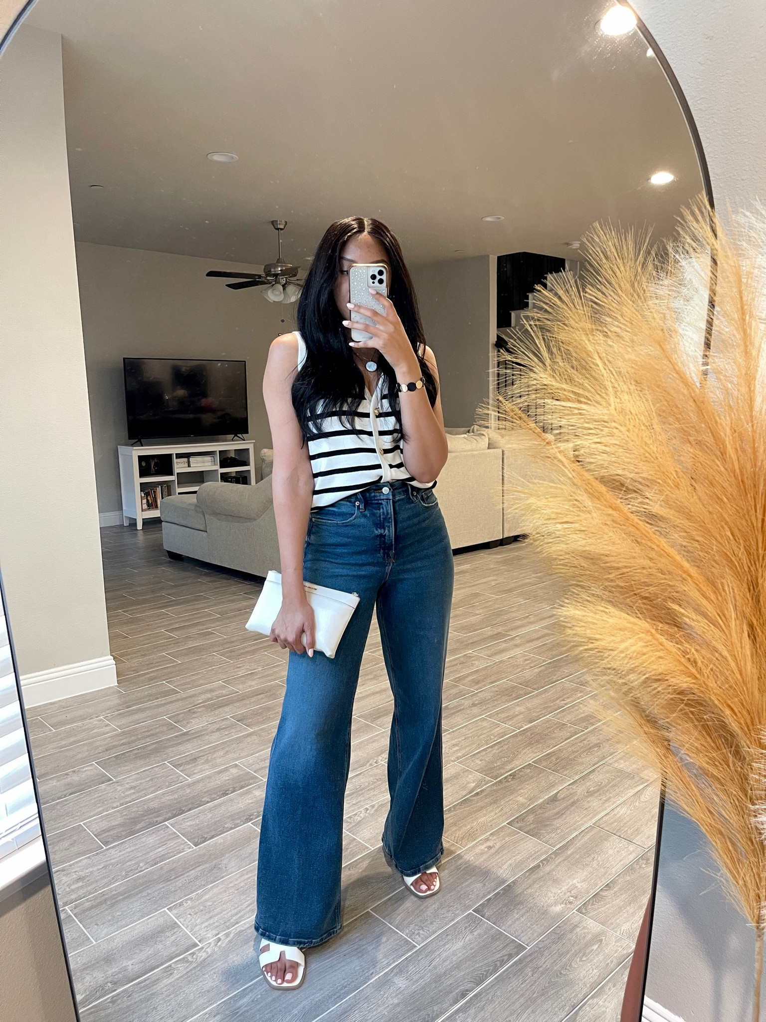 Under $40 Amazon find ✨ striped knit sweater vest is perfect for transitioning into fall & I love the gold buttons! Wearing size small paired with Good American Good Skate wide leg jeans size 6 
#amazon #oldmoney #stripedvest #jeans #wideleg

#LTKFindsUnder50 #LTKStyleTip