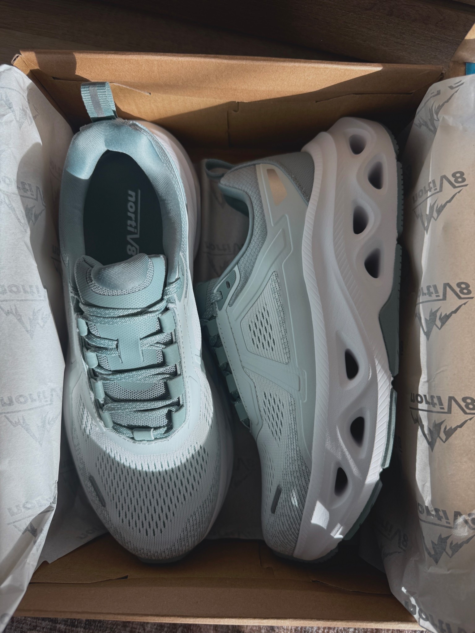 Amazon shoes, Amazon active, looks for less, running shoes 

#LTKootd #LTKfitnessgoals #LTKActive