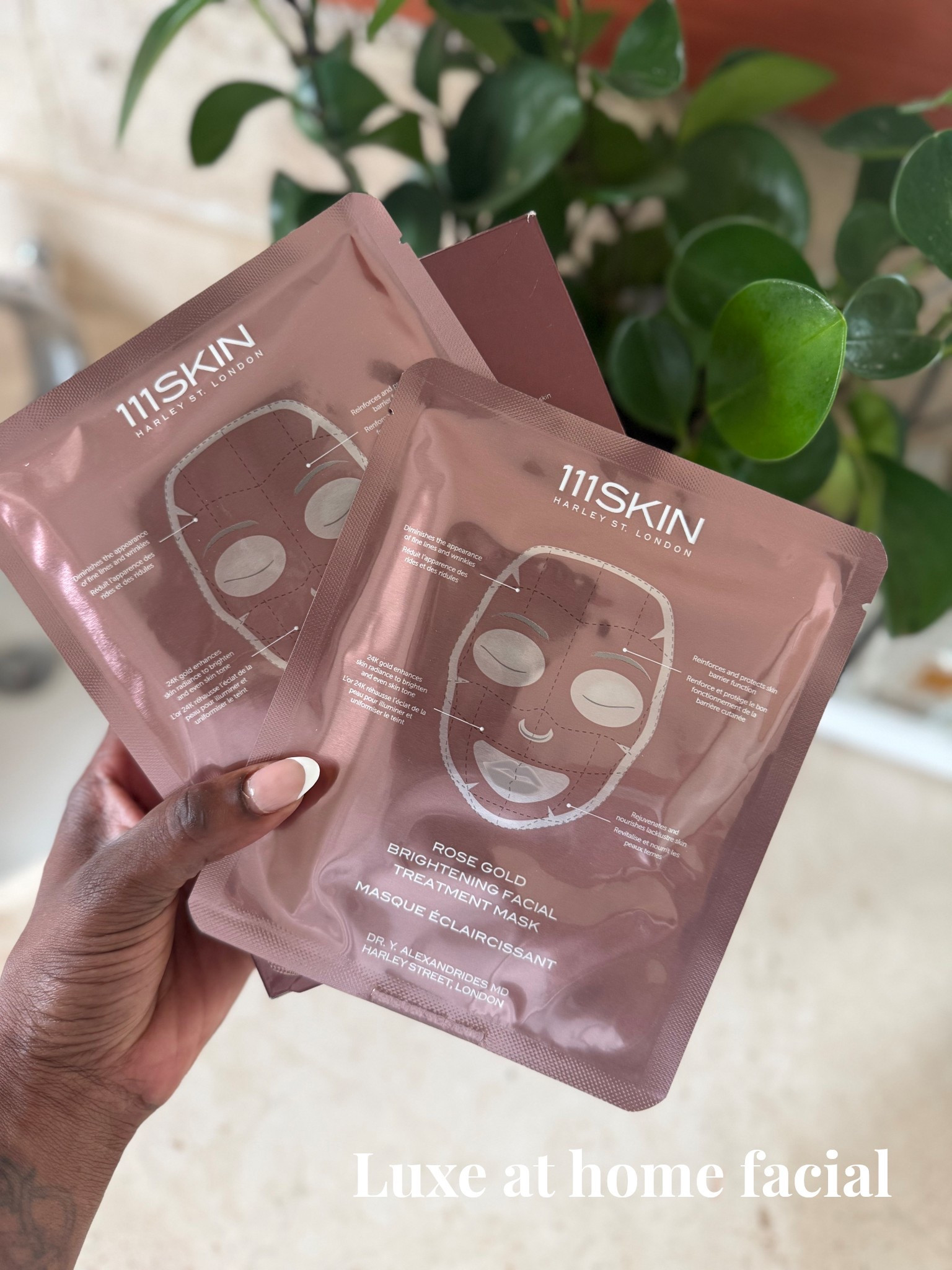 The 111skin Rose Gold Masks feel like a luxury facial at home — instant glow, hydration, and that refreshed look I swear by before events, travel, or busy weeks.

#111skin #rosegold #skincare 

#LTKBeauty #LTKselfcare #LTKdayinmylife