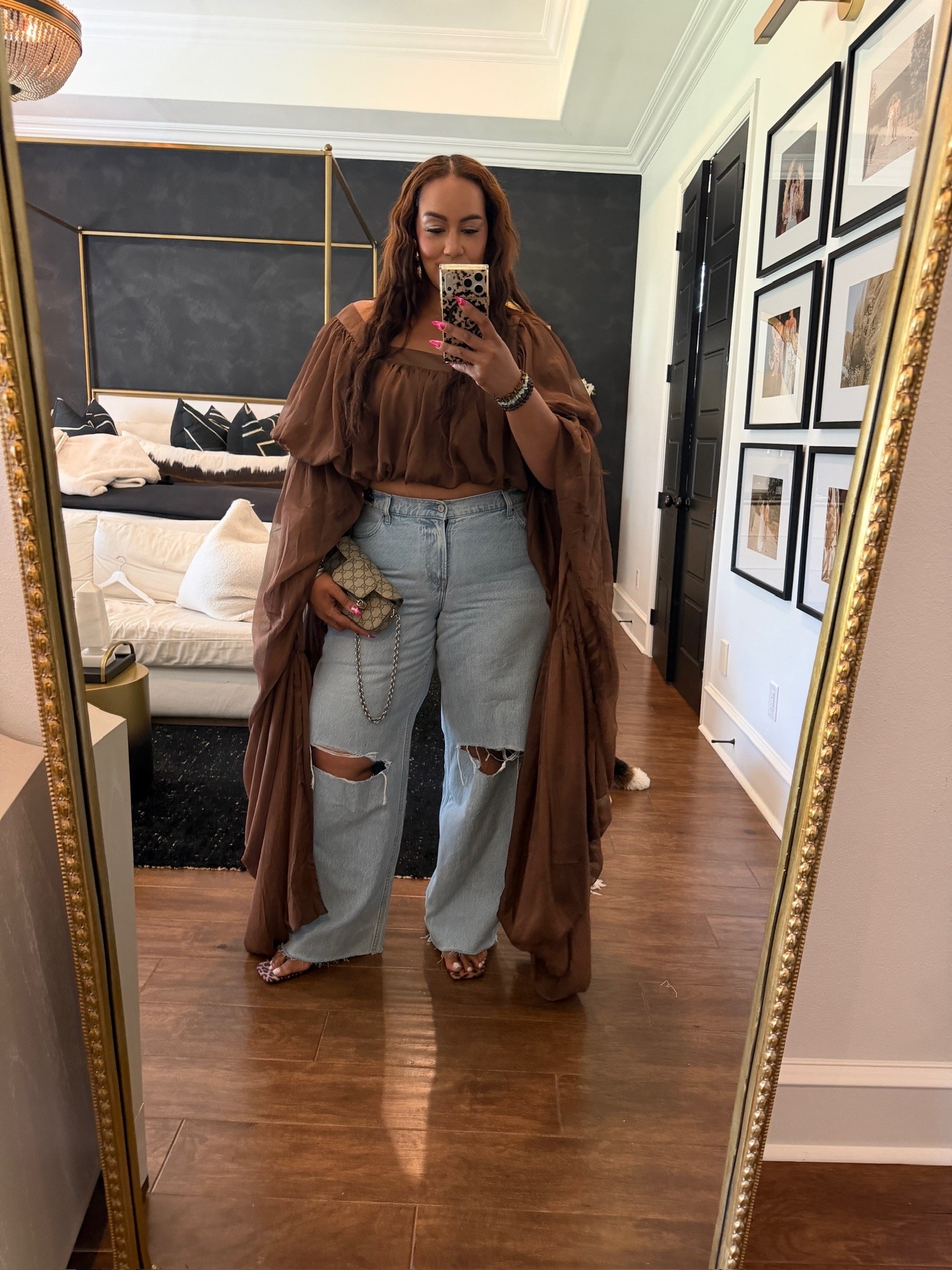 Akira top doing all the work today ✨ Effortless, elevated, and so easy to style!

#LTKootd #LTKMidsize #LTKPlusSize