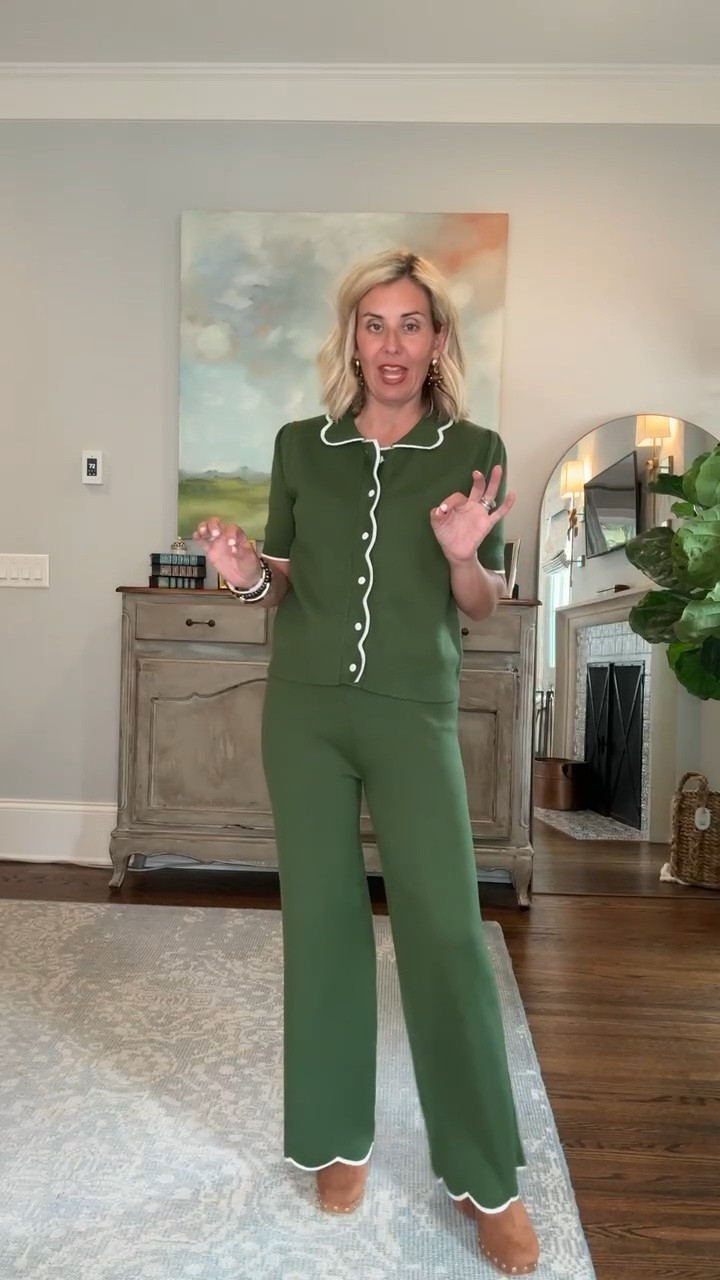 This set is just perfection! Love the scallop detail and buttons! 
Top & Pants - small
Clogs - 8 tts 

*code mixandmatch15 at Avara

#LTKdayinmylife #LTKSeasonal #LTKOver40