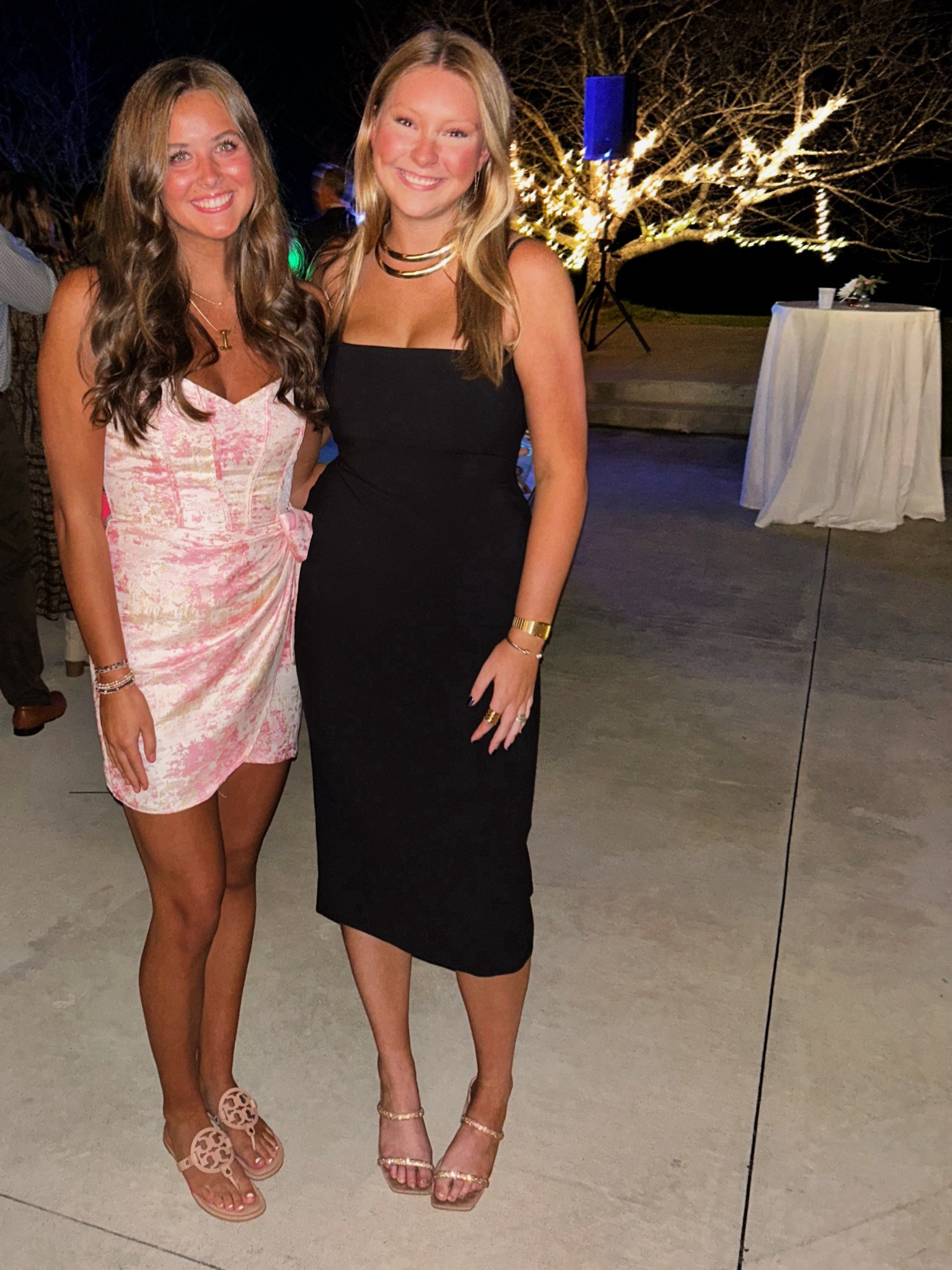 Parents Cocktail 🖤

#LTKShoeCrush #LTKStyleTip #LTKSaleAlert