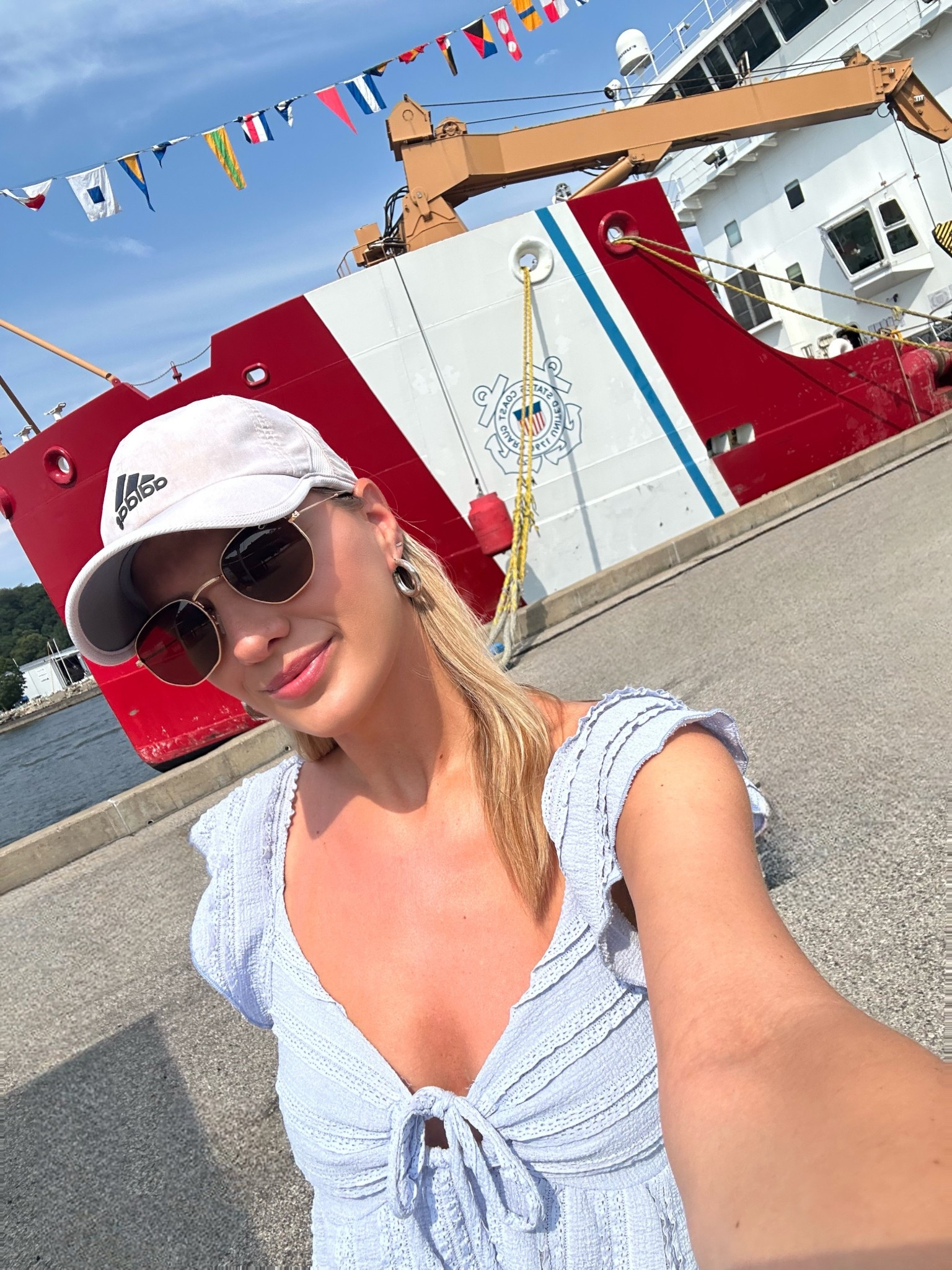 Casual outfit inspo - ruffle top and baseball hat 

#LTKStyleTip #LTKFindsUnder50 #LTKSeasonal