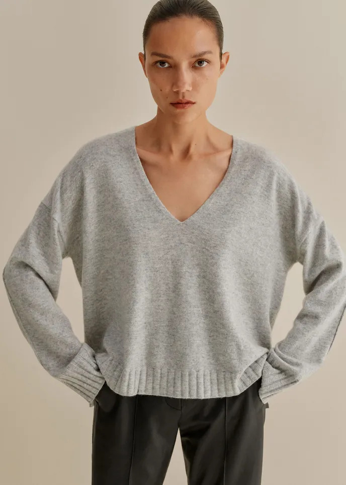 Cashmere Relaxed V-Neck Sweater | ME+EM US