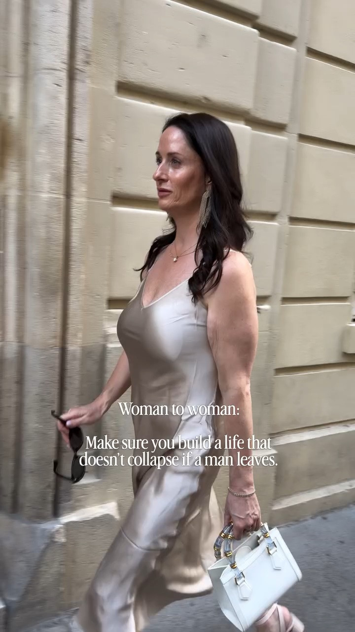 Girl to girl, let me share this advice. Build a life for yourself that you are proud of. It may not seem like a big thing at first, but in the end it will assure your castle stays your own! 

#silkslipdress #lifeafterdivorce #40andfabulous #americaninparis #femaleempowerment