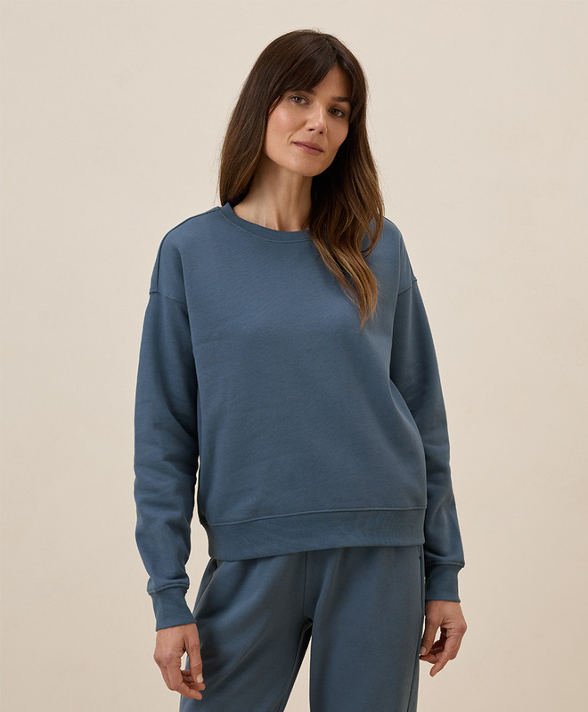Women’s Cloud Brushed Fleece Crew Sweatshirt made with Organic Cotton | Pact | Pact Apparel