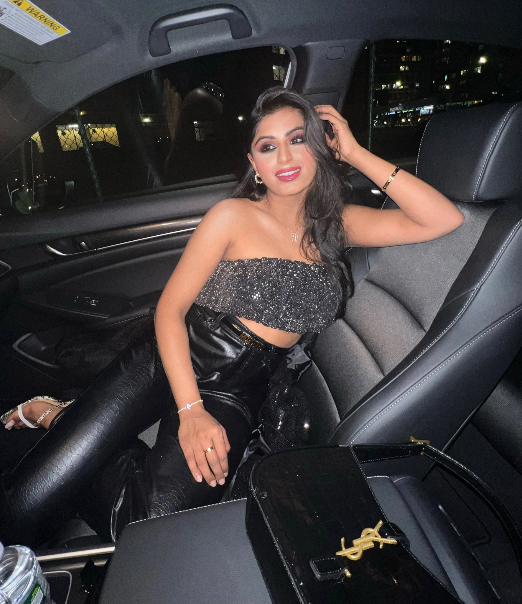 Passenger princess 📸🖤 
.
.
Happy Monday shop the look 
1️⃣ link in bio 
2️⃣ https://liketk.it/40zdF

#LTKsalealert #LTKfit #LTKunder50