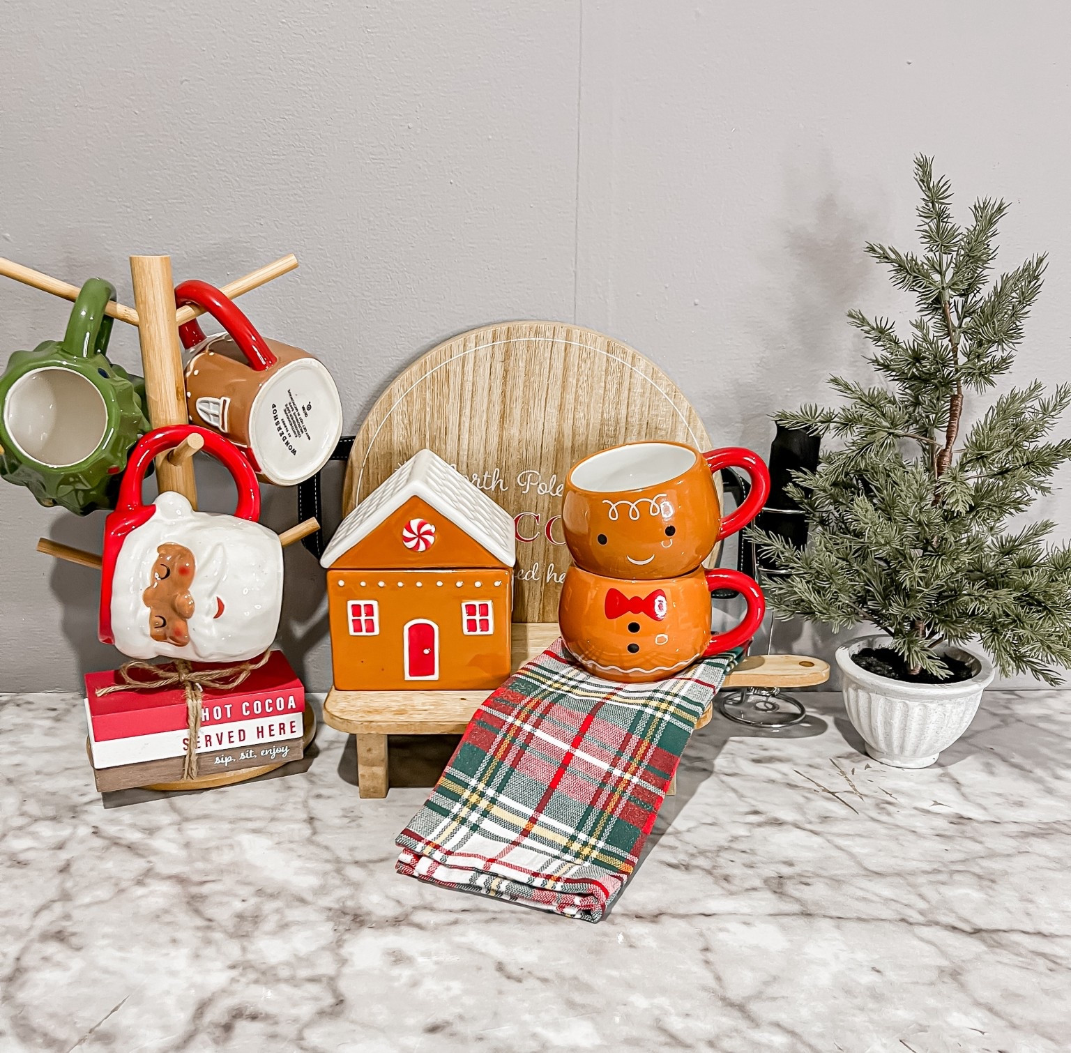 Hot Cocoa Bar ☕️🌲🔔✨❤️

#LTKHome #LTKSeasonal #LTKHoliday